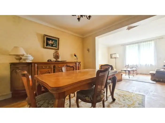 Maison 8 pièces de 135 m² - Saint-Vincent-des-Landes (44590)