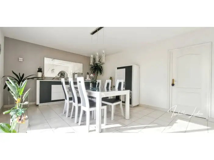 Maison 6 pièces de 136 m² - La Meilleraye-de-Bretagne (44520)