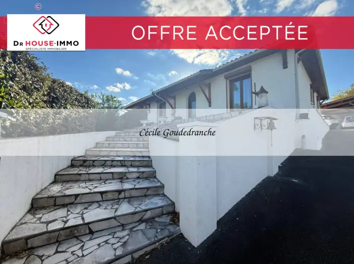 Maison 4 pièces de 147 m² - Artigues-près-Bordeaux (33370)