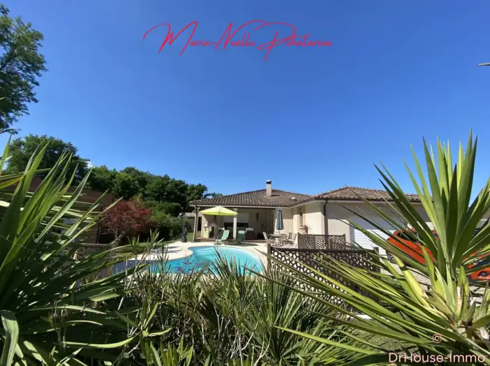 Maison 5 pièces de 139 m² - Le Haillan (33185)