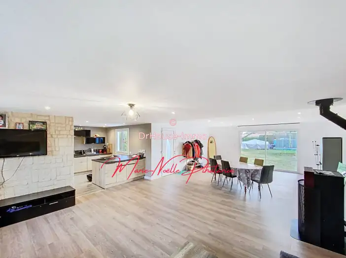 Maison 5 pièces de 125 m² - Marcheprime (33380)