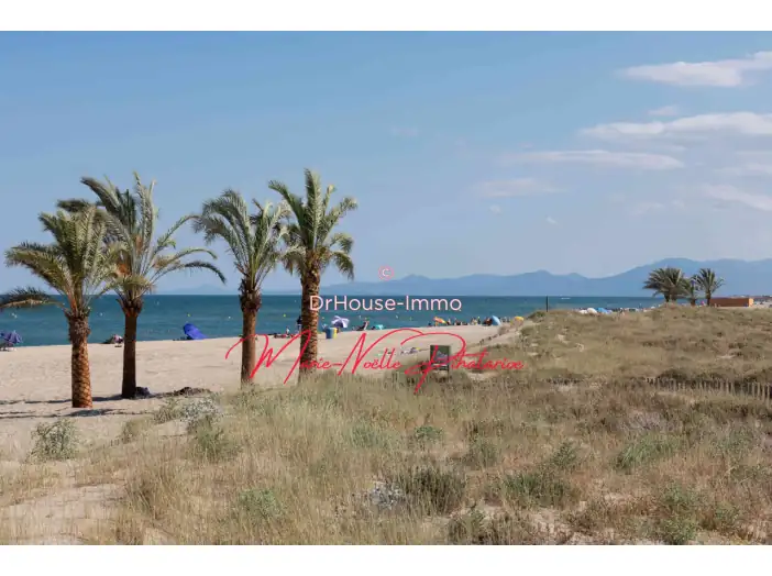 Commerce 90 pièces de 2 500 m² - Le Barcarès (66420)