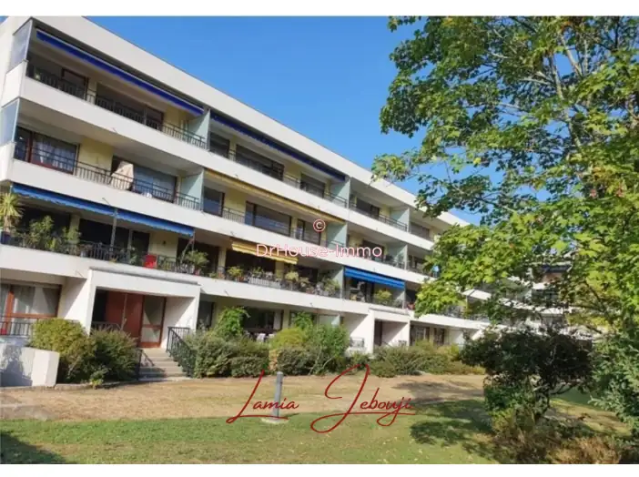 Appartement 4 pièces de 88 m² - Pessac (33600)