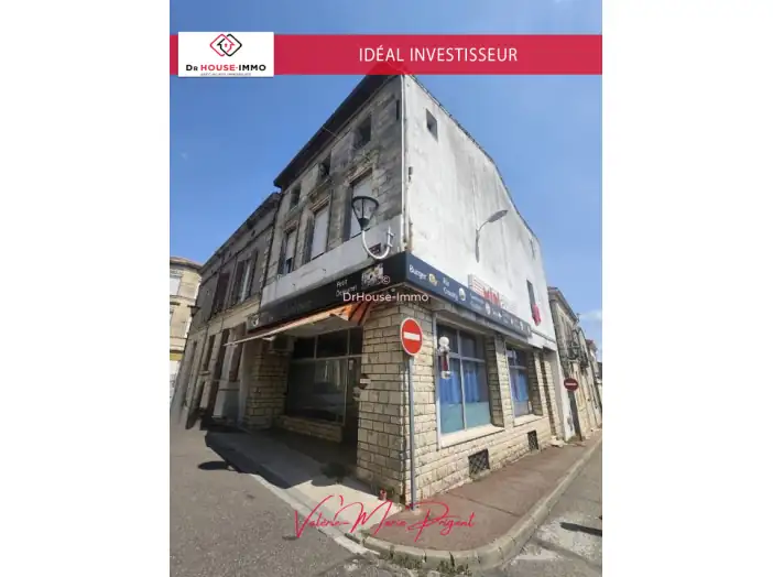 Immeuble 6 pièces de 240 m² - Pauillac (33250)