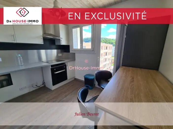 Appartement 4 pièces de 65 m² - Baume-les-Dames (25110)