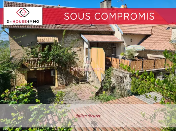 Maison 3 pièces de 74 m² - Romain (25680)
