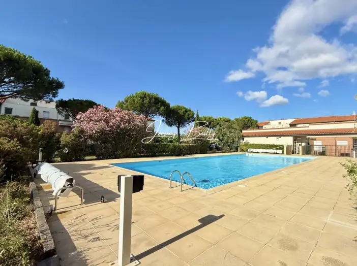 Appartement 2 pièces de 46 m² - Saint-Estève (66240)