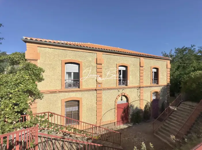 Maison 5 pièces de 208 m² - Vinça (66320)