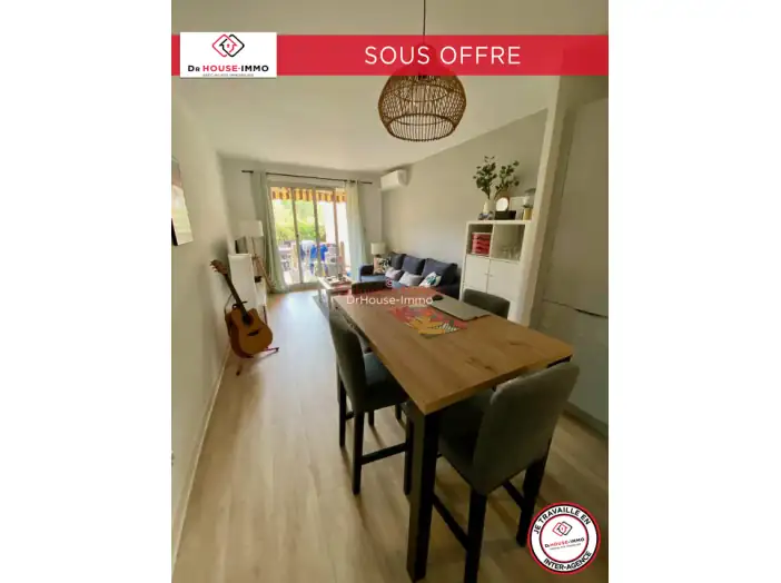Appartement 2 pièces de 36 m² - Saint-Raphaël (83700)