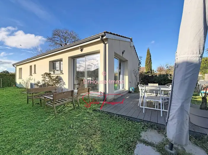 Maison 4 pièces de 89 m² - Castelnau-de-Médoc (33480)