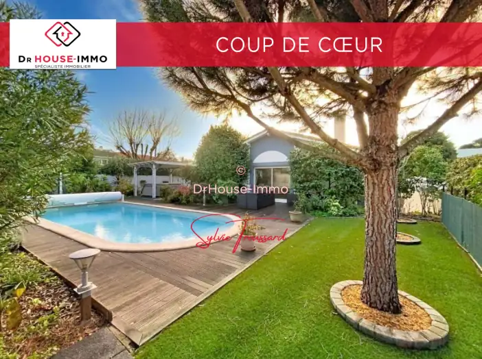 Maison 6 pièces de 160 m² - Mérignac (33700)