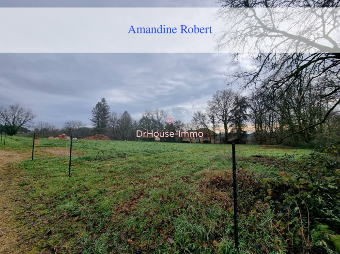 Terrain de 2008m²