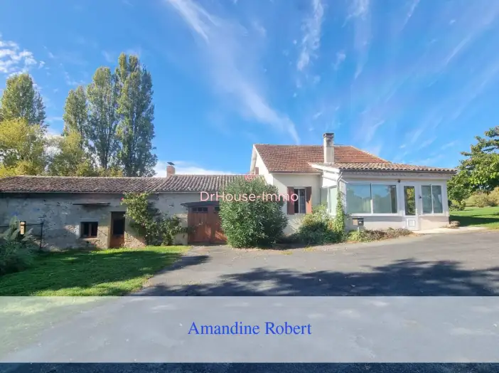 Maison 7 pièces de 141 m² - Douzains (47330)