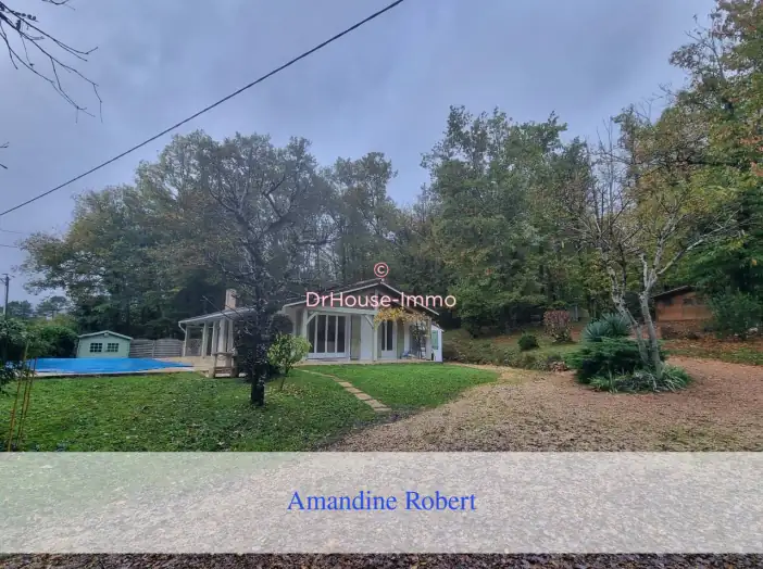 Maison 4 pièces de 89 m² - Lalinde (24150)