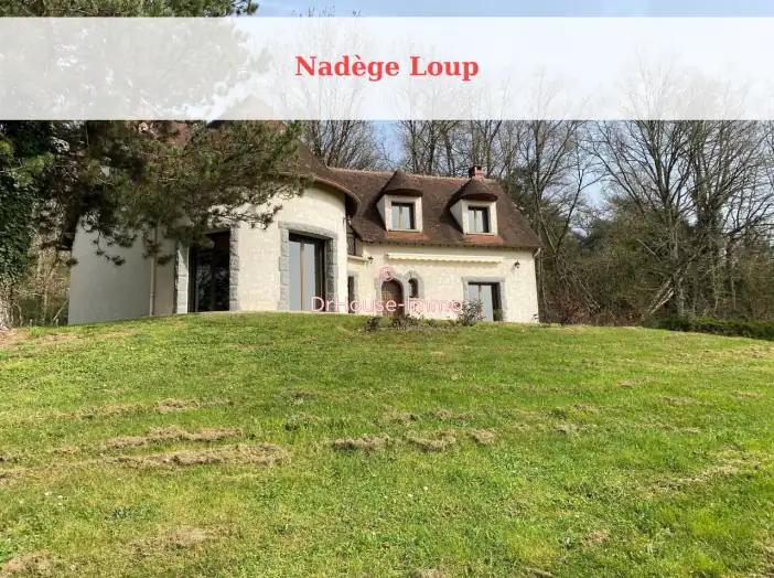 Maison 5 pièces de 185 m² - Toucy (89130)