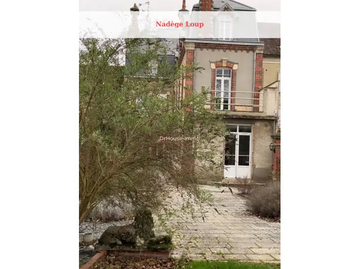 Maison 13 pièces de 310 m² - Joigny (89300)