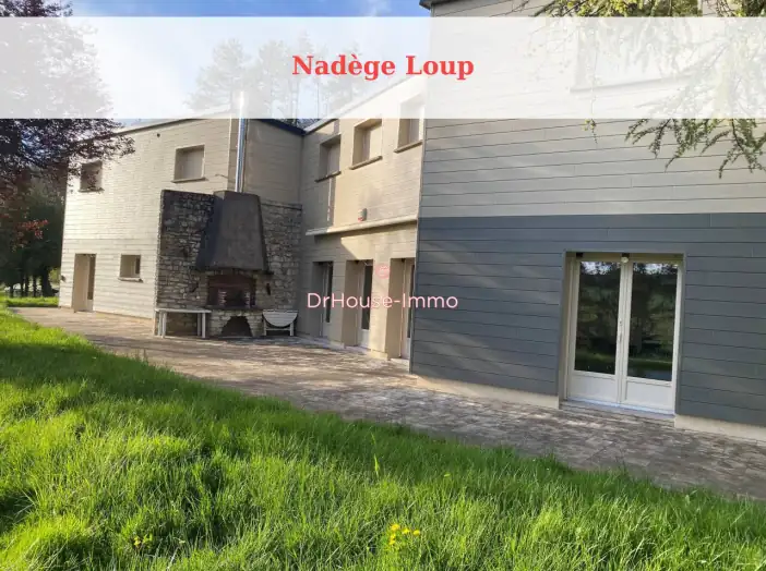 Maison 6 pièces de 174 m² - Ouanne (89560)