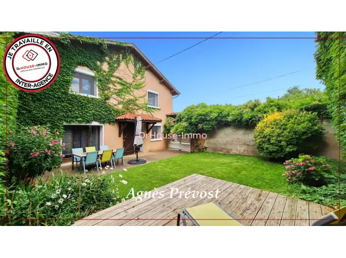 Maison 4 pièces de 107 m² - Chasselay (69380)