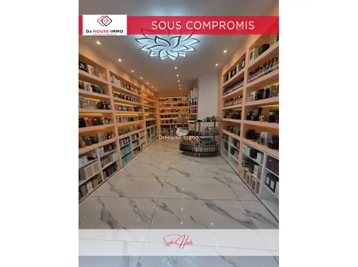 Immeuble 11 pièces de 268 m² - Marseille (13002)