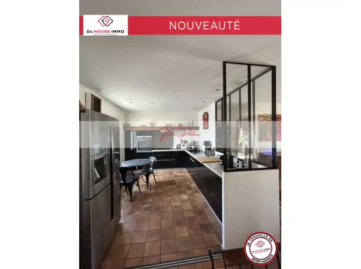 Maison 4 pièces de 100 m² - Bassens (33530)