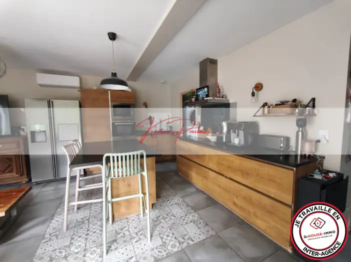 Maison 4 pièces de 97 m² - Bassens (33530)