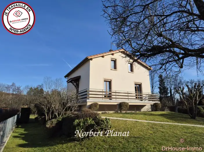 Maison 6 pièces de 115 m² - Montverdun (42130)