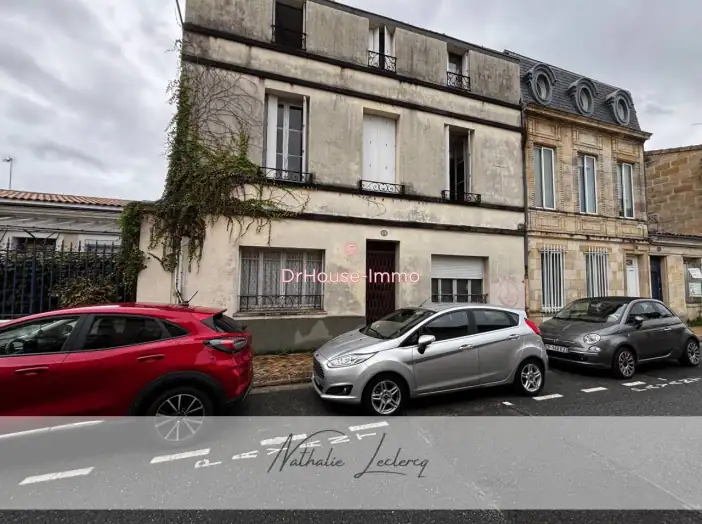 Immeuble 8 pièces de 245 m² - Bordeaux (33000)