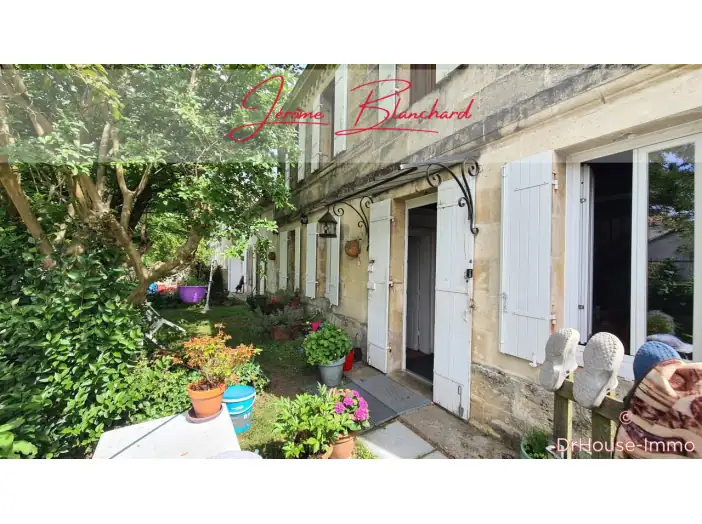 Immeuble 6 pièces de 150 m² - Ambarès-et-Lagrave (33440)