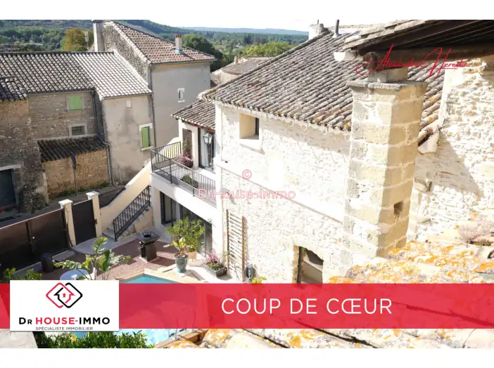 Maison 7 pièces de 190 m² - Uzès (30700)