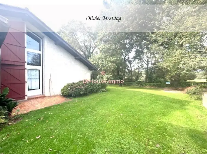 Maison 8 pièces de 240 m² - Saint-Vincent-de-Tyrosse (40230)