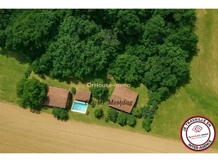 Maison 8 pièces de 240 m² - Saint-Vincent-de-Tyrosse (40230)