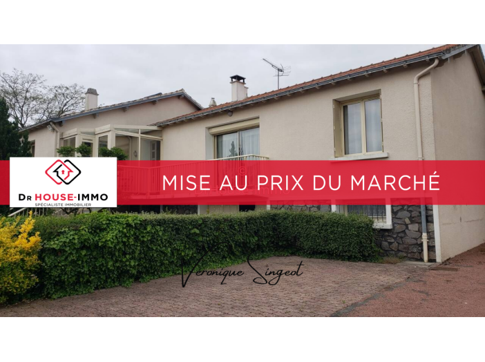 Maison 7 pièces de 130 m² - Saint-Michel-le-Cloucq (85200)
