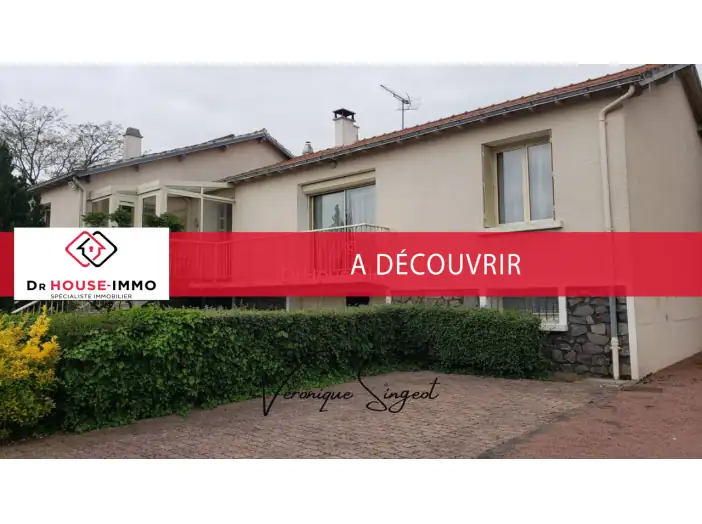 Maison 7 pièces de 130 m² - Saint-Michel-le-Cloucq (85200)