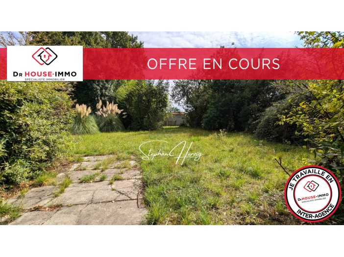 Terrain de 686m²