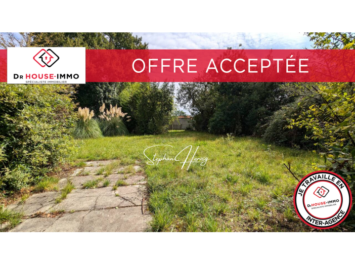 Terrain de 686m²