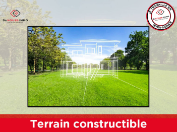 Terrain de 696m²