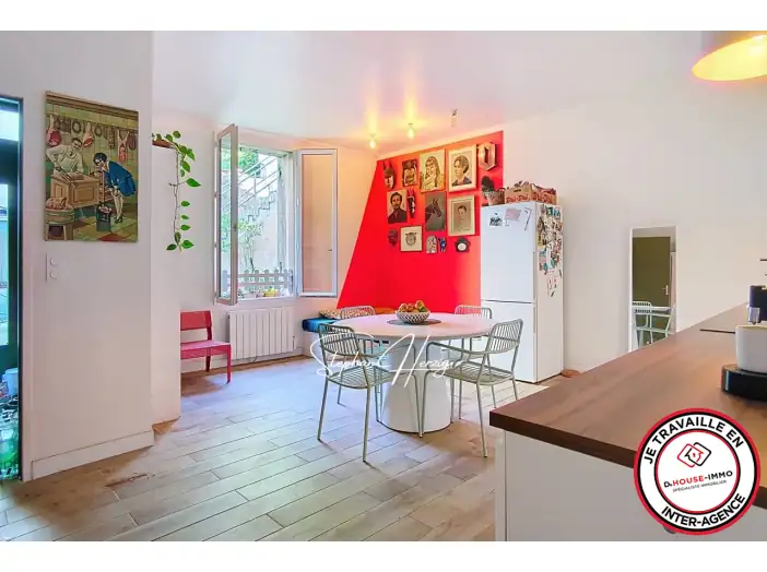 Maison 7 pièces de 200 m² - Lormont (33310)