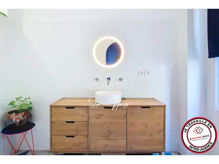 Maison 7 pièces de 200 m² - Lormont (33310)