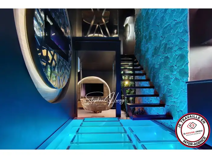 Commerce 3 pièces de 140 m² - Bordeaux (33000)