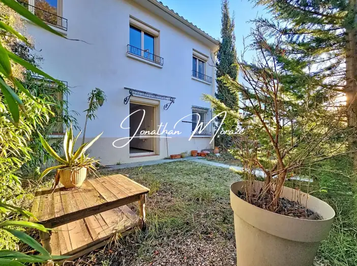 Maison 6 pièces de 117 m² - Perpignan (66000)