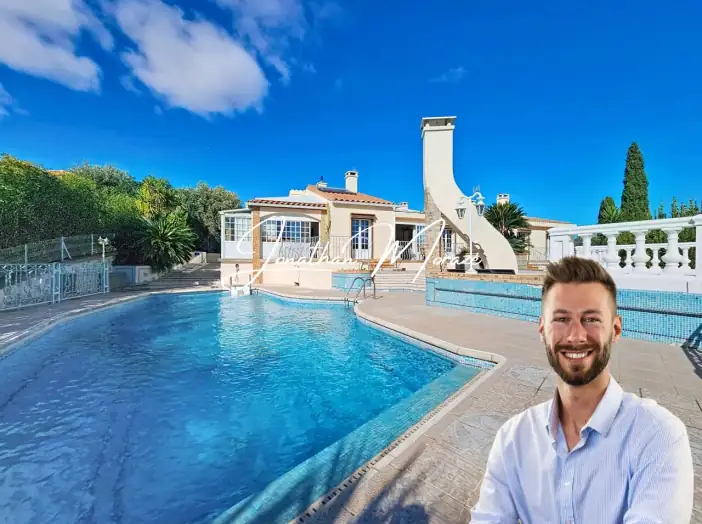 Maison 8 pièces de 158 m² - Villelongue-dels-Monts (66740)