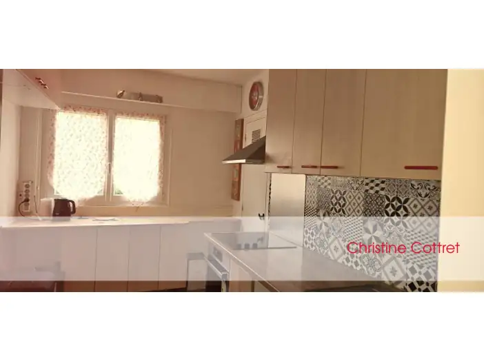 Appartement 6 pièces de 105 m² - Saint-André-les-Vergers (10120)