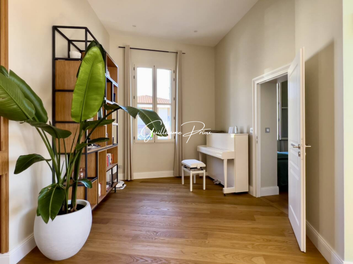 Maison de 175m² - 6 pièces