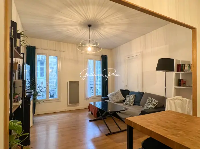 Appartement 2 pièces de 63 m² - Bordeaux (33000)