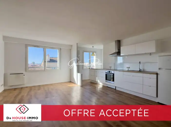 Appartement 2 pièces de 52 m² - Bordeaux (33800)