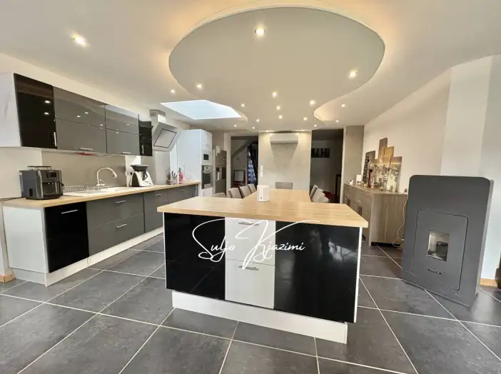 Maison 7 pièces de 151 m² - Le Poinçonnet (36330)