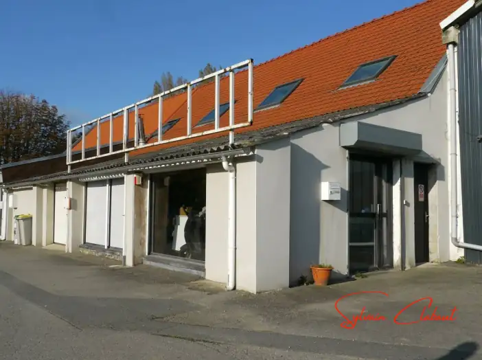 Loft / Atelier 4 pièces de 147 m² - Arques (62510)