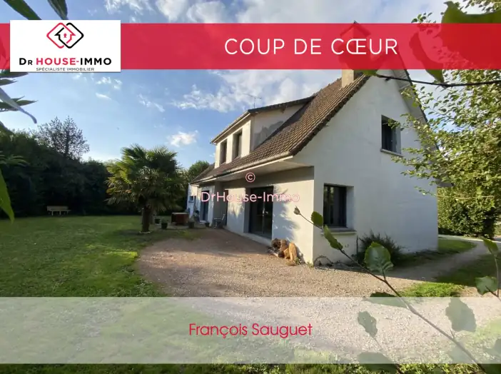 Maison 10 pièces de 128 m² - Hesdin (62140)