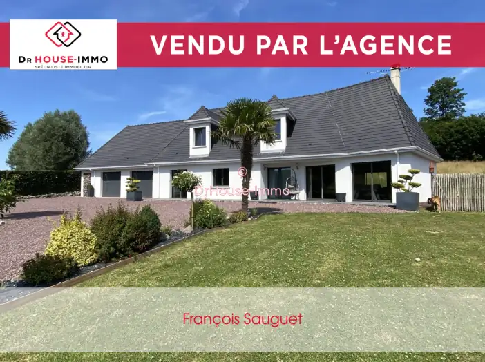 Maison 12 pièces de 213 m² - Montreuil-Sur-Mer (62170)