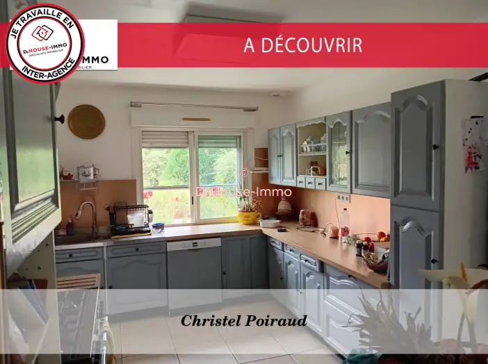 Maison 6 pièces de 160 m² - Saint-Ciers-d'Abzac (33910)